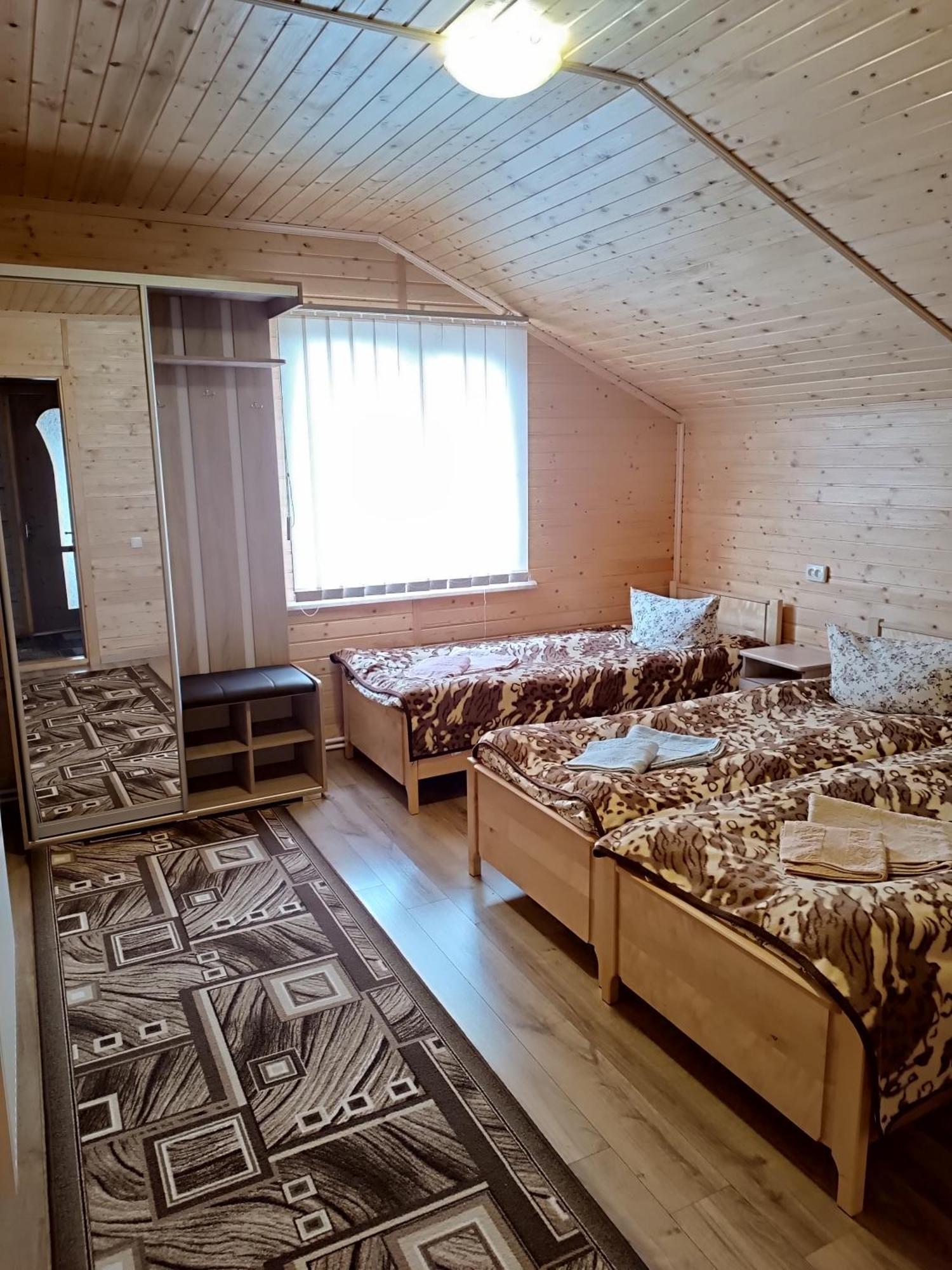 Гірська Роса Apartment Verkhniy Yasenov ภายนอก รูปภาพ